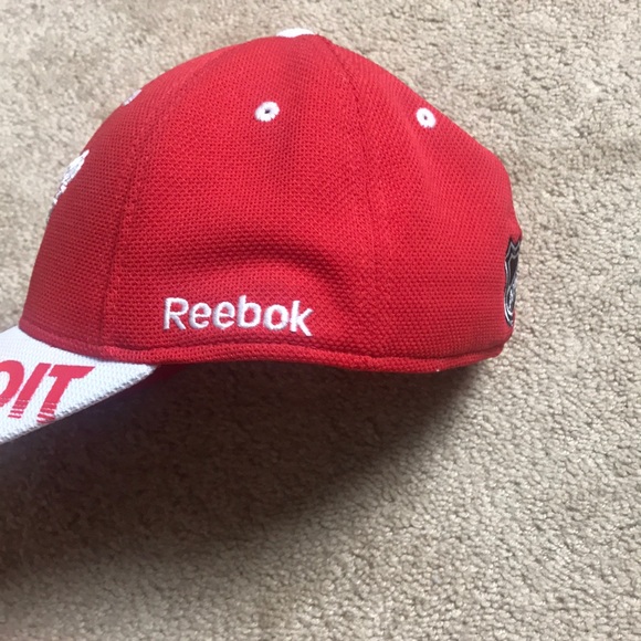 Detroit Red Wings Reebok hat - Picture 3 of 3